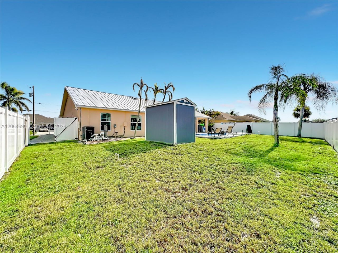 518 SW Lacroix Ave , Port Saint Lucie, FL 34953 Photo