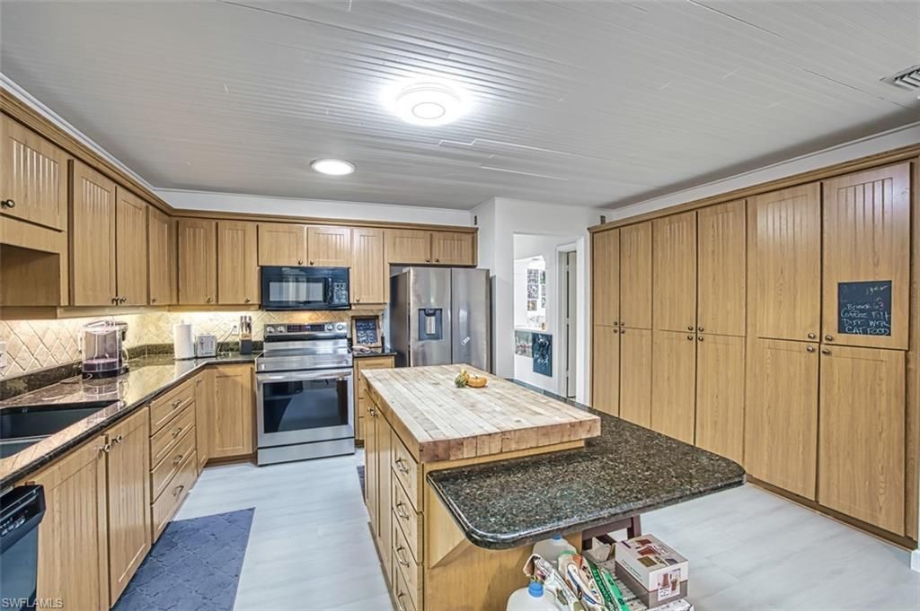 2490 Outrigger Ln, Naples, FL 34104 Photo