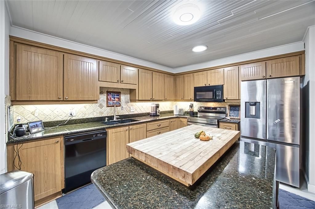 2490 Outrigger Ln, Naples, FL 34104 Photo