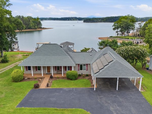121 Penhook Point, Penhook, VA 24137