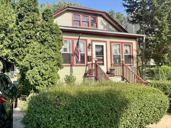 269 N Benton Street, Palatine, IL 60067