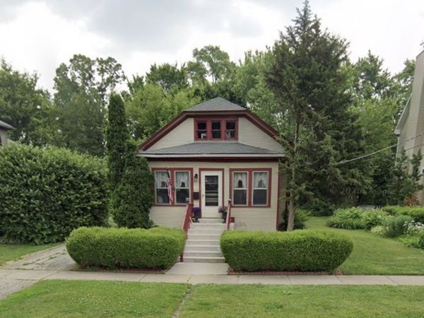 269 N Benton Street , Palatine, IL 60067