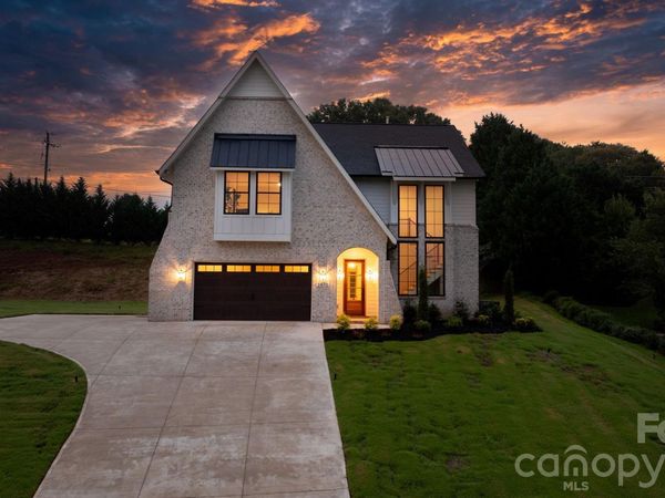 2670 Charleston Court, Claremont, NC 28610