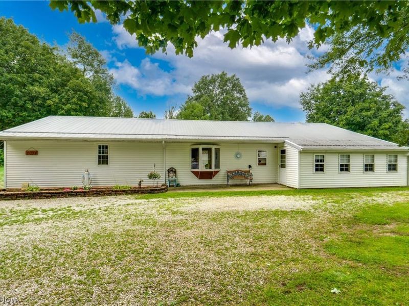 2034 State Street NE, Canton, OH 44721 Photo 2