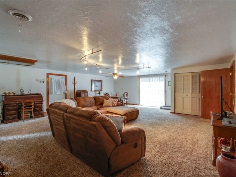 2034 State Street NE, Canton, OH 44721 Photo 4