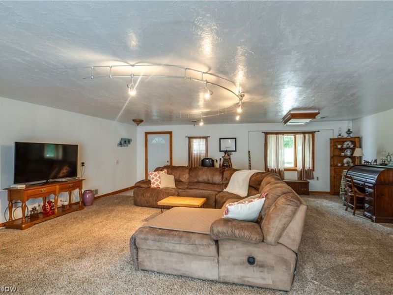 2034 State Street NE, Canton, OH 44721 Photo 8
