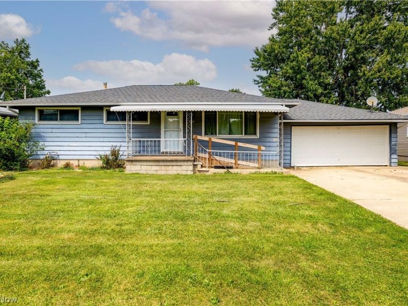 3806 Meister Road, Lorain, OH 44053 Photo 1