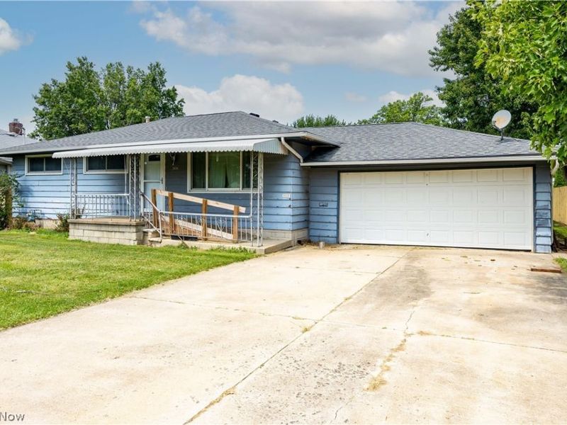 3806 Meister Road, Lorain, OH 44053 Photo 2