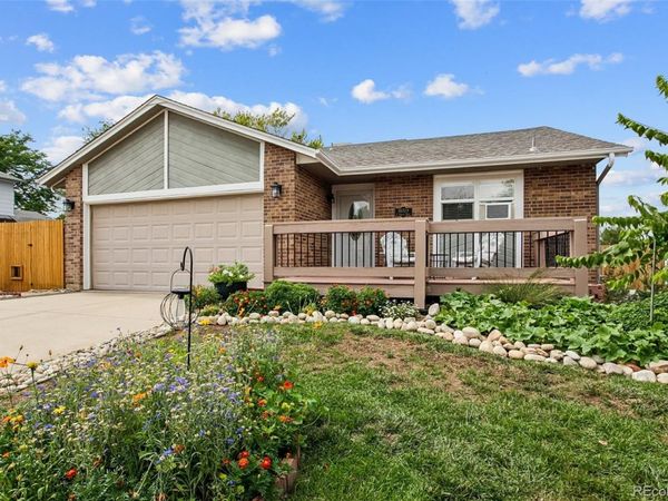 18729 E Oregon Drive, Aurora, CO 80017