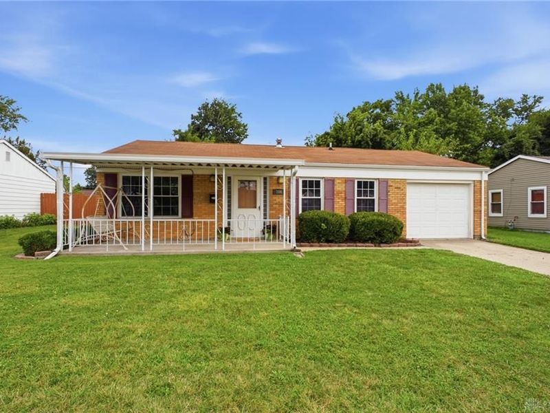 106 Corlington Drive, Springfield, OH 45506 Photo 2