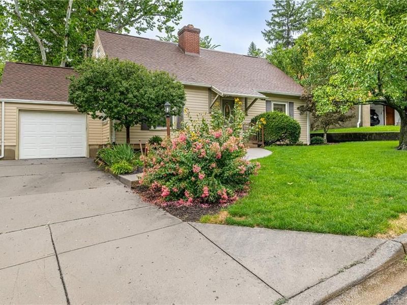 201 S Pelham Drive, Kettering, OH 45429 Photo 1