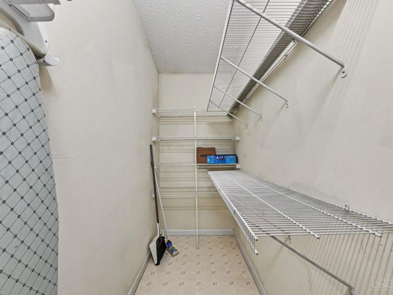 4482 Mayhew Avenue, Unit 5, Delhi Township, OH 45238 Photo 12