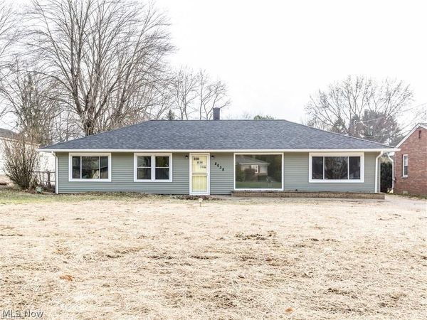 2038 Bigelow Street , Akron, OH 44314