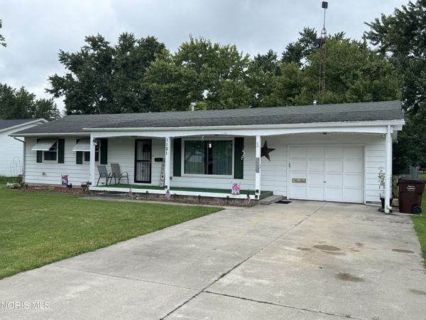1121 Cherry Street, Montpelier, OH 43543