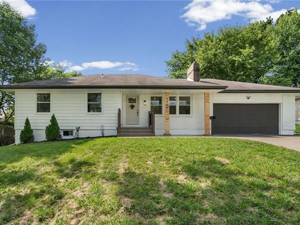 9909 E 77th Terrace, Raytown, MO 64138