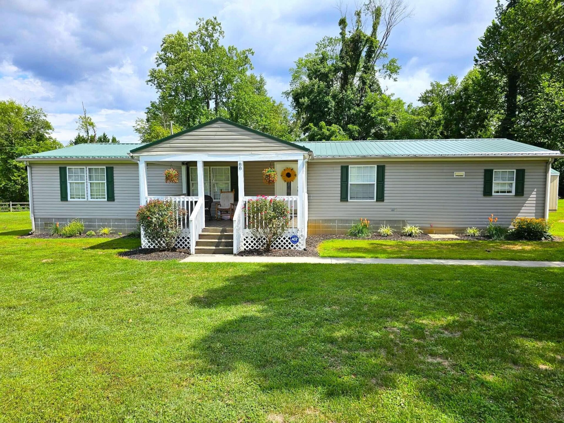 88 Angel Ct , New Castle, VA 24127 Main Photo