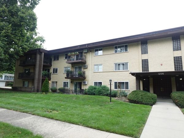 1206 E FAIRVIEW Street , Unit 102, Arlington Heights, IL 60005