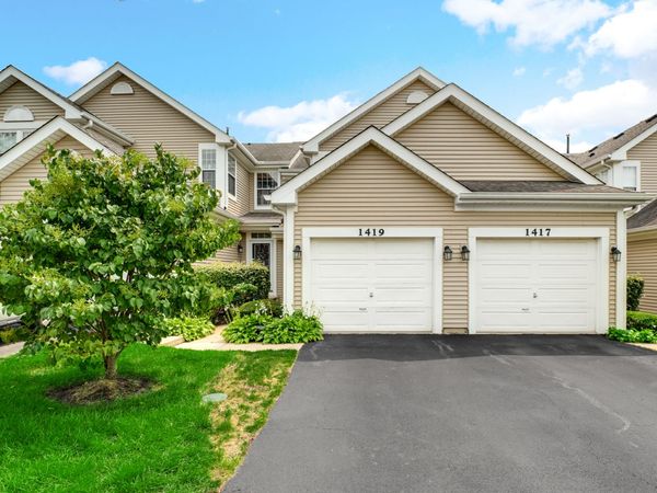 1419 Walnut Hill Avenue , St. Charles, IL 60174