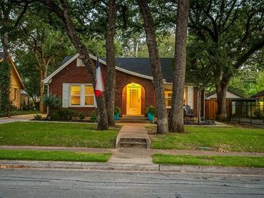 2310 Primrose Avenue, Fort Worth, TX 76111