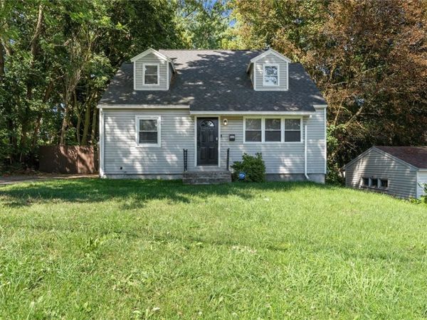 414 Beverly Drive , Syracuse, NY 13219