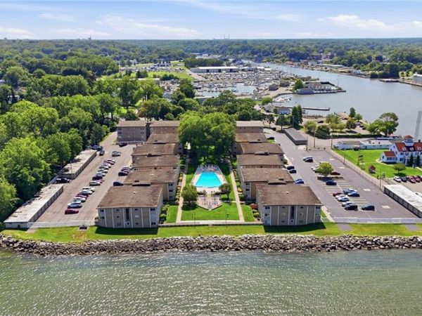 811 Westage At The Harbor, Rochester, NY 14617