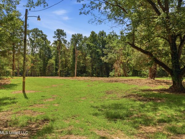 478 Potluck Road, Canton, MS 39046