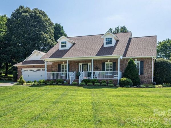 2928 Palmer Drive NE, Conover, NC 28613