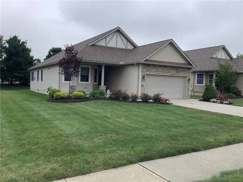1123 Hunting Hollow, Grafton, OH 44044 Photo 1