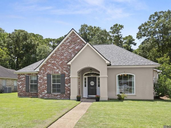 5411 Sophie Anne Dr, Zachary, LA 70791
