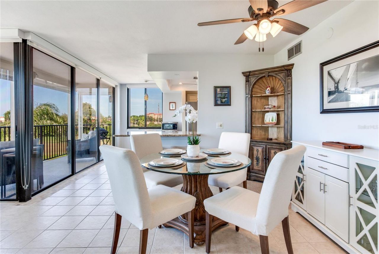 6104 Palma Del Mar Boulevard S, Unit 404, Saint Petersburg, FL 33715 Photo