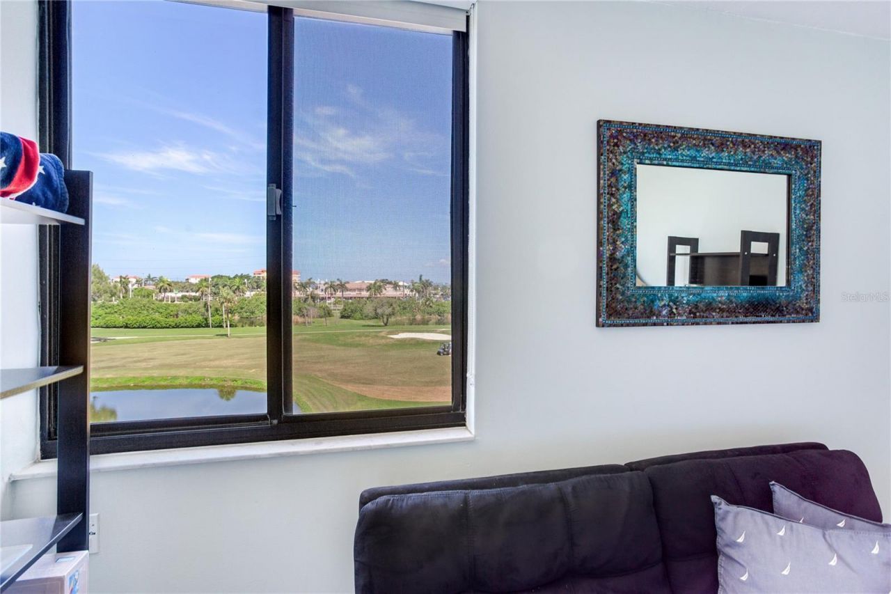 6104 Palma Del Mar Boulevard S, Unit 404, Saint Petersburg, FL 33715 Photo