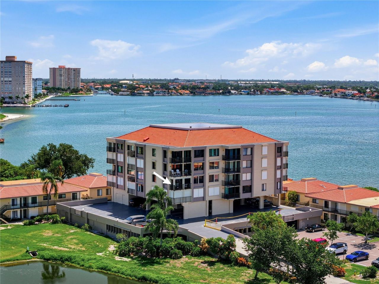 6104 Palma Del Mar Boulevard S, Unit 404, Saint Petersburg, FL 33715 Photo