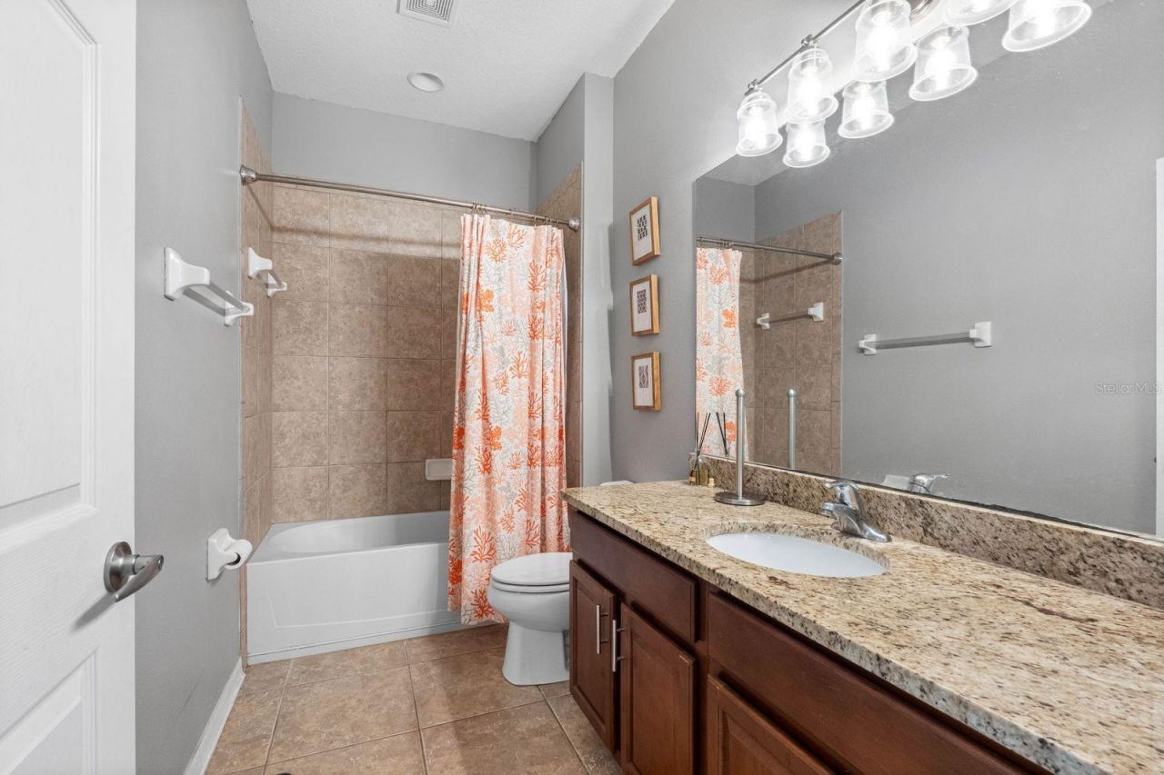 15913 Oakleaf Run Drive, Lithia, FL 33547 Photo