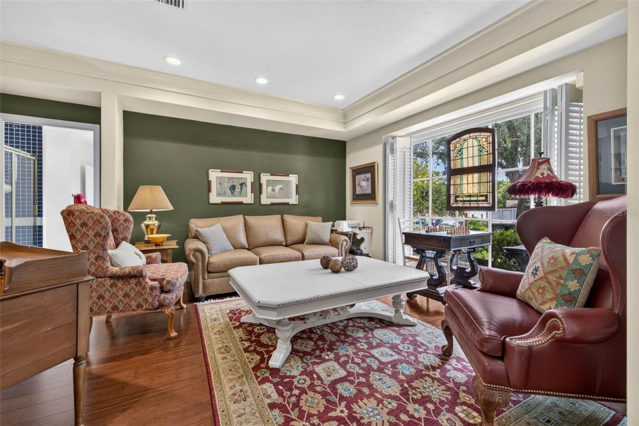 602 S Riverhills Drive, Temple Terrace, FL 33617 Photo