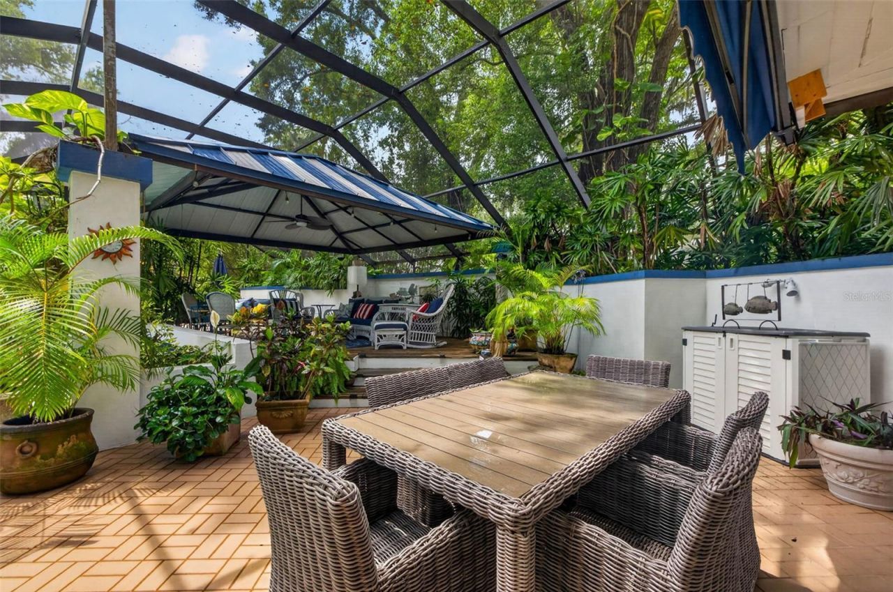 602 S Riverhills Drive, Temple Terrace, FL 33617 Photo