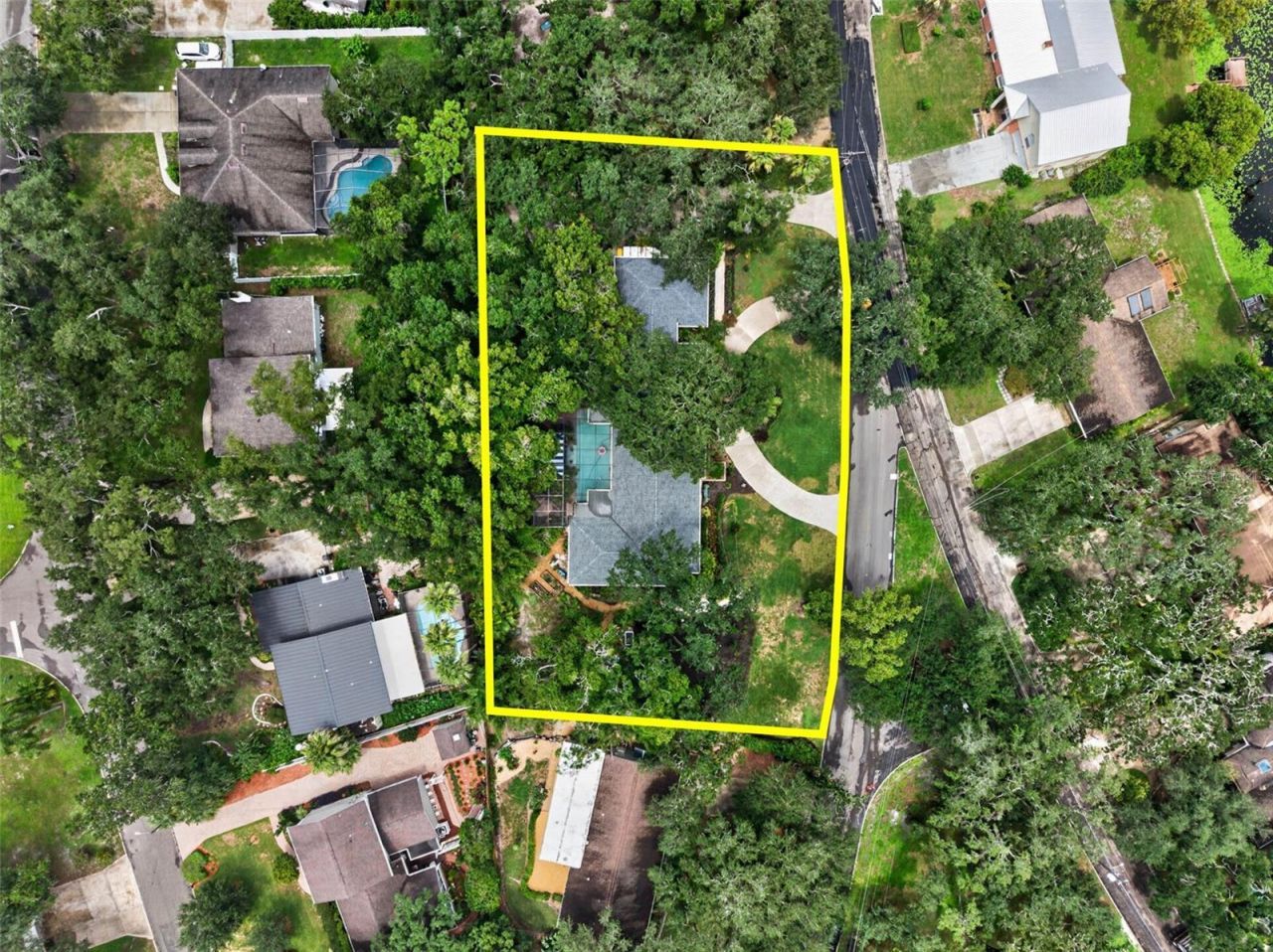 602 S Riverhills Drive, Temple Terrace, FL 33617 Photo