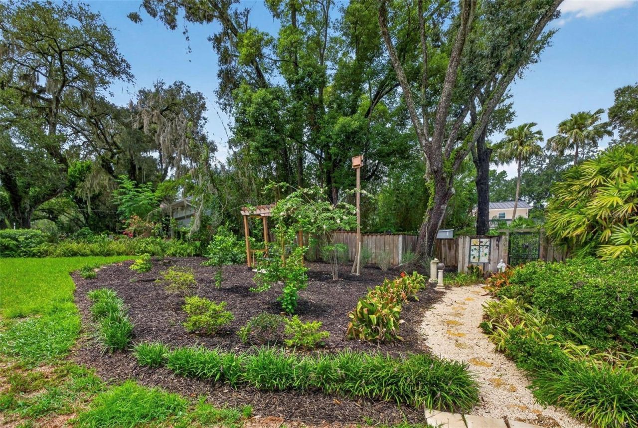 602 S Riverhills Drive, Temple Terrace, FL 33617 Photo
