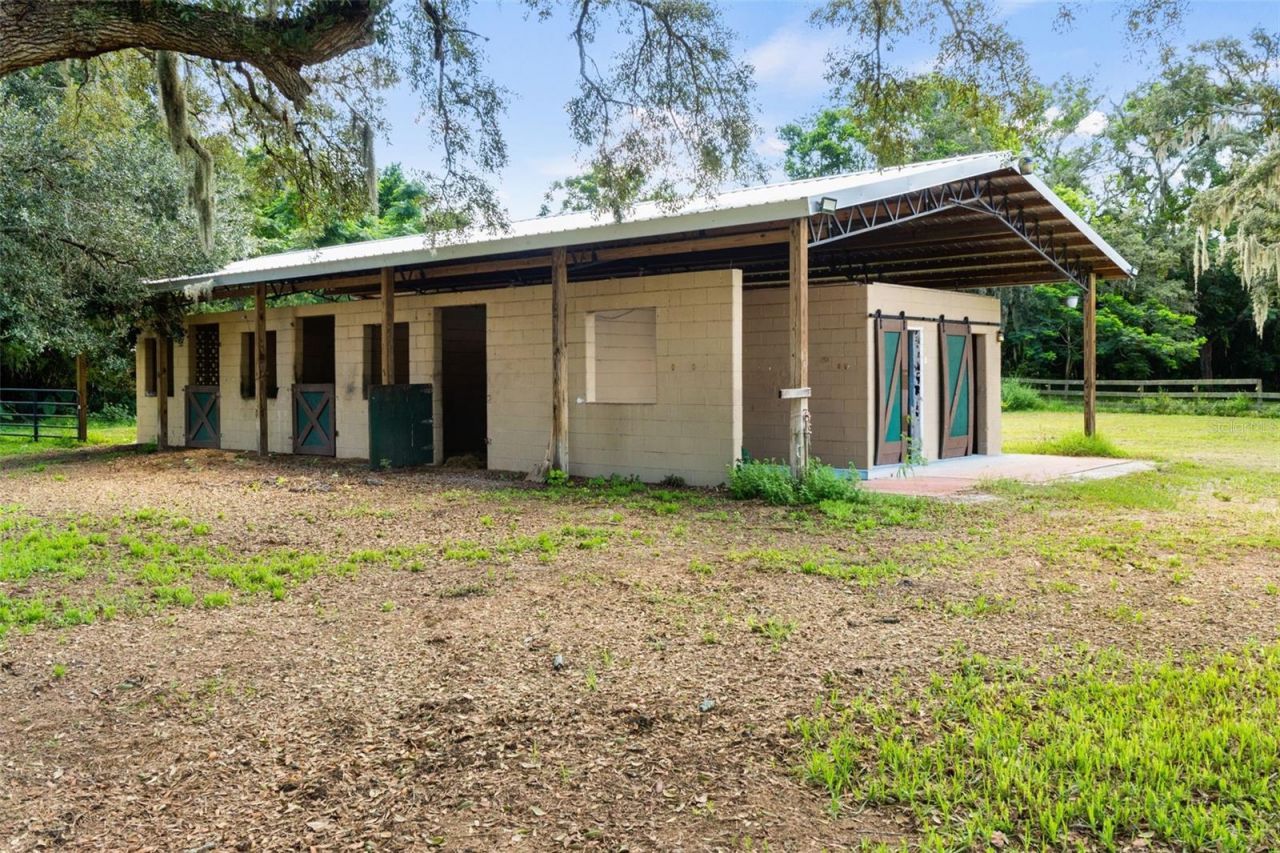 9850 Arrow Drive, New Port Richey, FL 34654 Photo