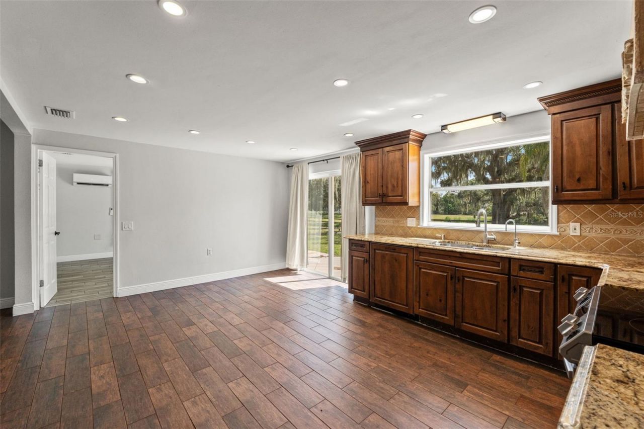 9850 Arrow Drive, New Port Richey, FL 34654 Photo
