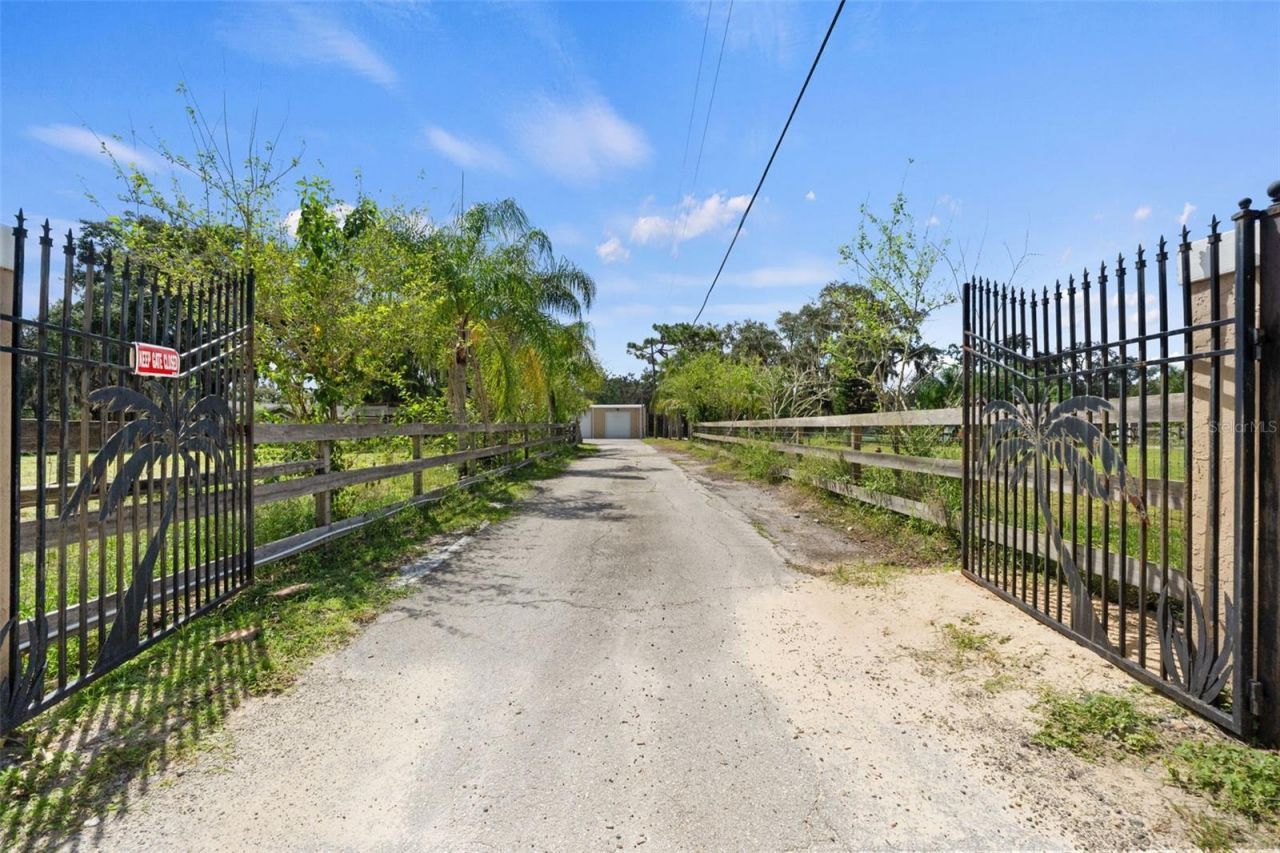 9850 Arrow Drive, New Port Richey, FL 34654 Photo