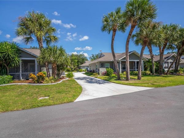 1253 RED OAK LANE , PORT CHARLOTTE, FL 33948