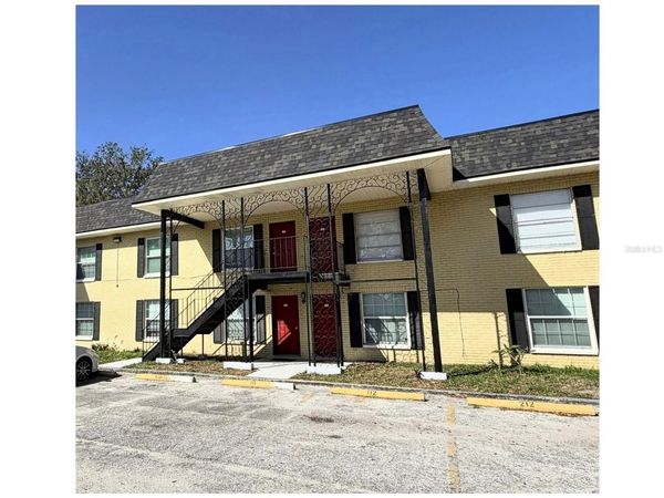 2800 E 113TH AVENUE, Unit 213, TAMPA, FL 33612