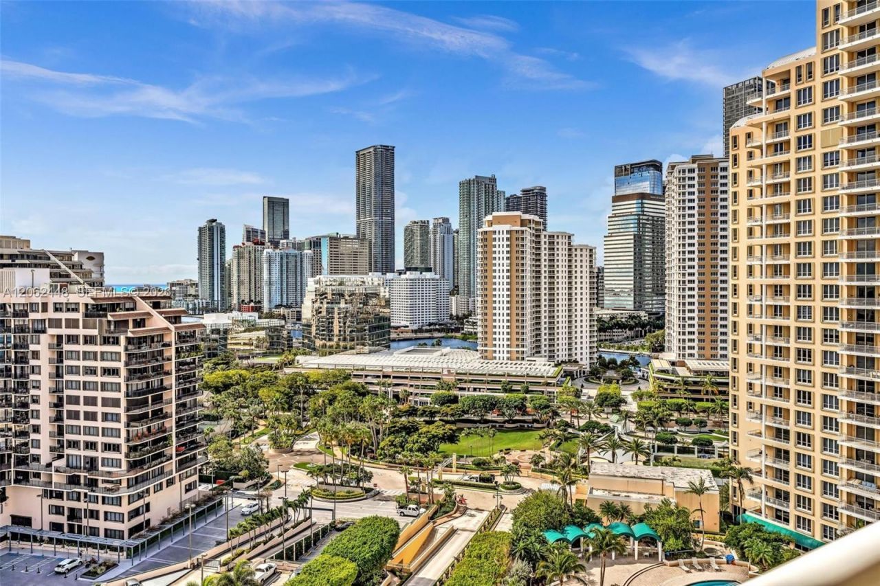 848 Brickell Key Dr , Unit 1805, Miami, FL 33131 Photo