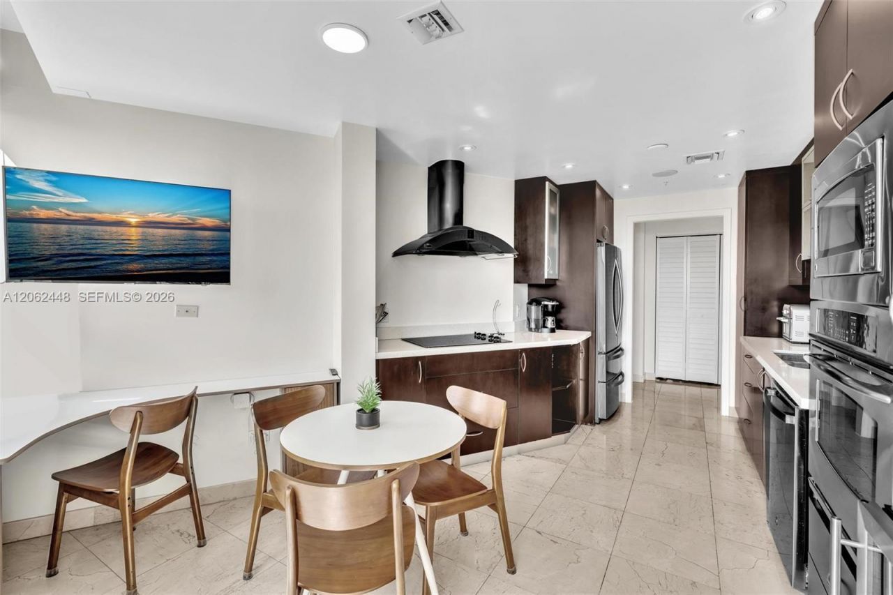 848 Brickell Key Dr , Unit 1805, Miami, FL 33131 Photo