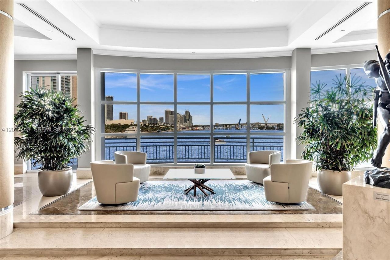 848 Brickell Key Dr , Unit 1805, Miami, FL 33131 Photo