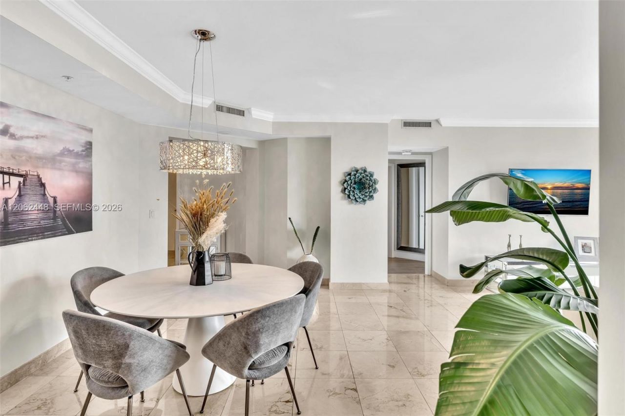 848 Brickell Key Dr , Unit 1805, Miami, FL 33131 Photo