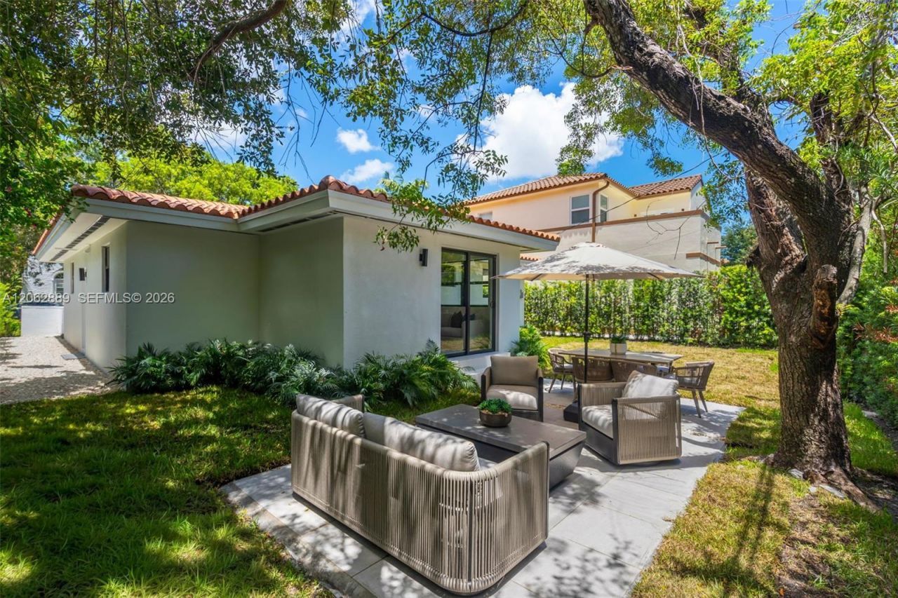 536 Minorca Ave , Coral Gables, FL 33134 Photo