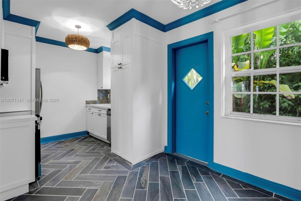 1605 Michigan Ave , Unit 929, Miami Beach, FL 33139 Photo
