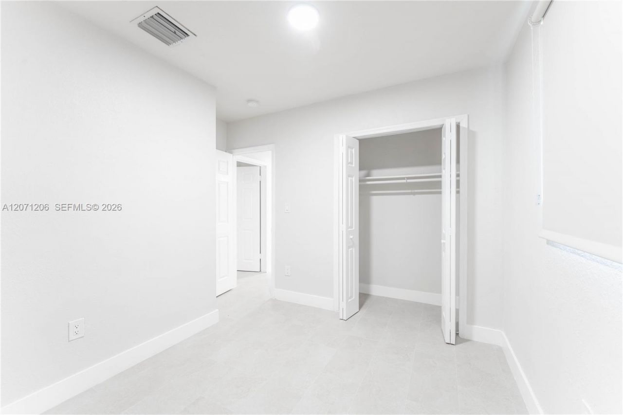 10825 SW 221st St, Miami, FL 33170 Photo