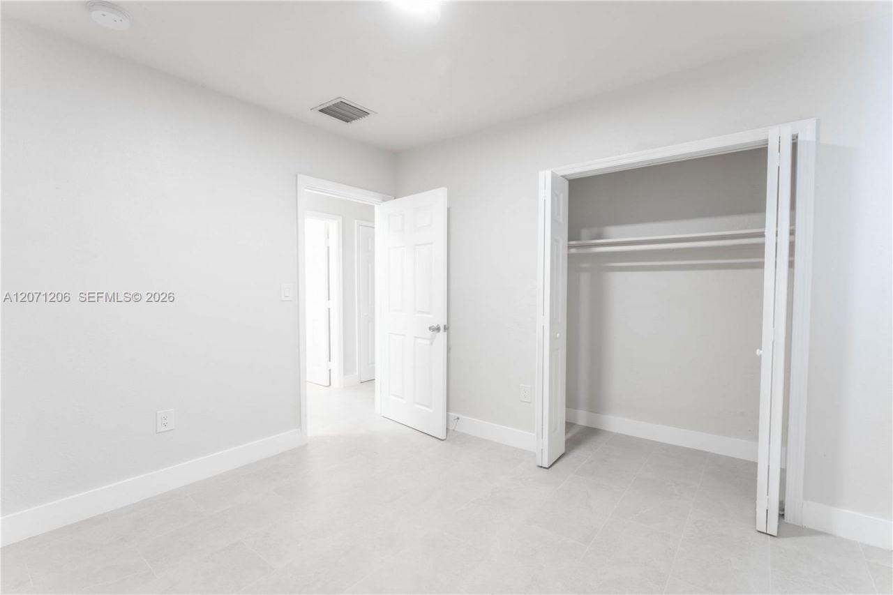 10825 SW 221st St, Miami, FL 33170 Photo